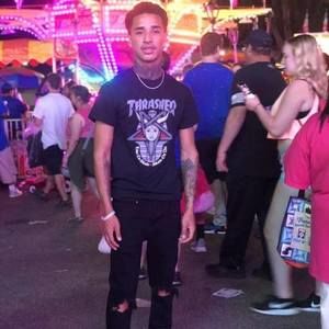 Meet your Posher, Ernesto